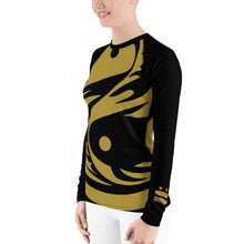 Load image into Gallery viewer, Women&#39;s Black and Gold All Over Print BETA Nogi Rash Guard