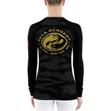 Load image into Gallery viewer, Women&#39;s BETA Camo Rash Guard